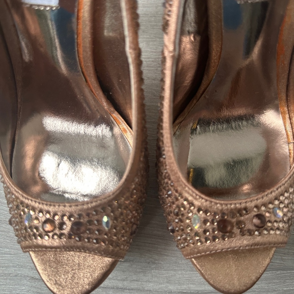 Steve Madden Sparkling Gold Peep-Toe Heels - Picture 11 of 17